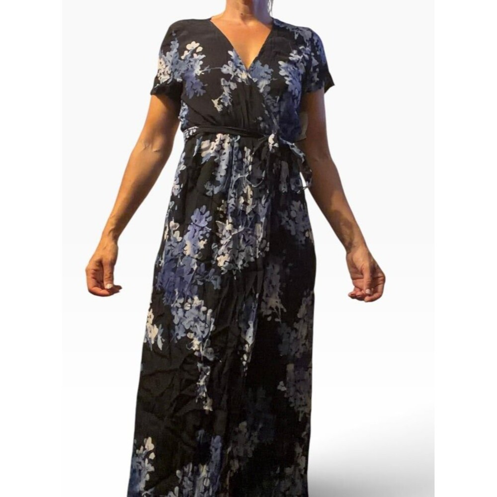 New Oliviaceous floral short sleeve flowery flowy dress small navy blue